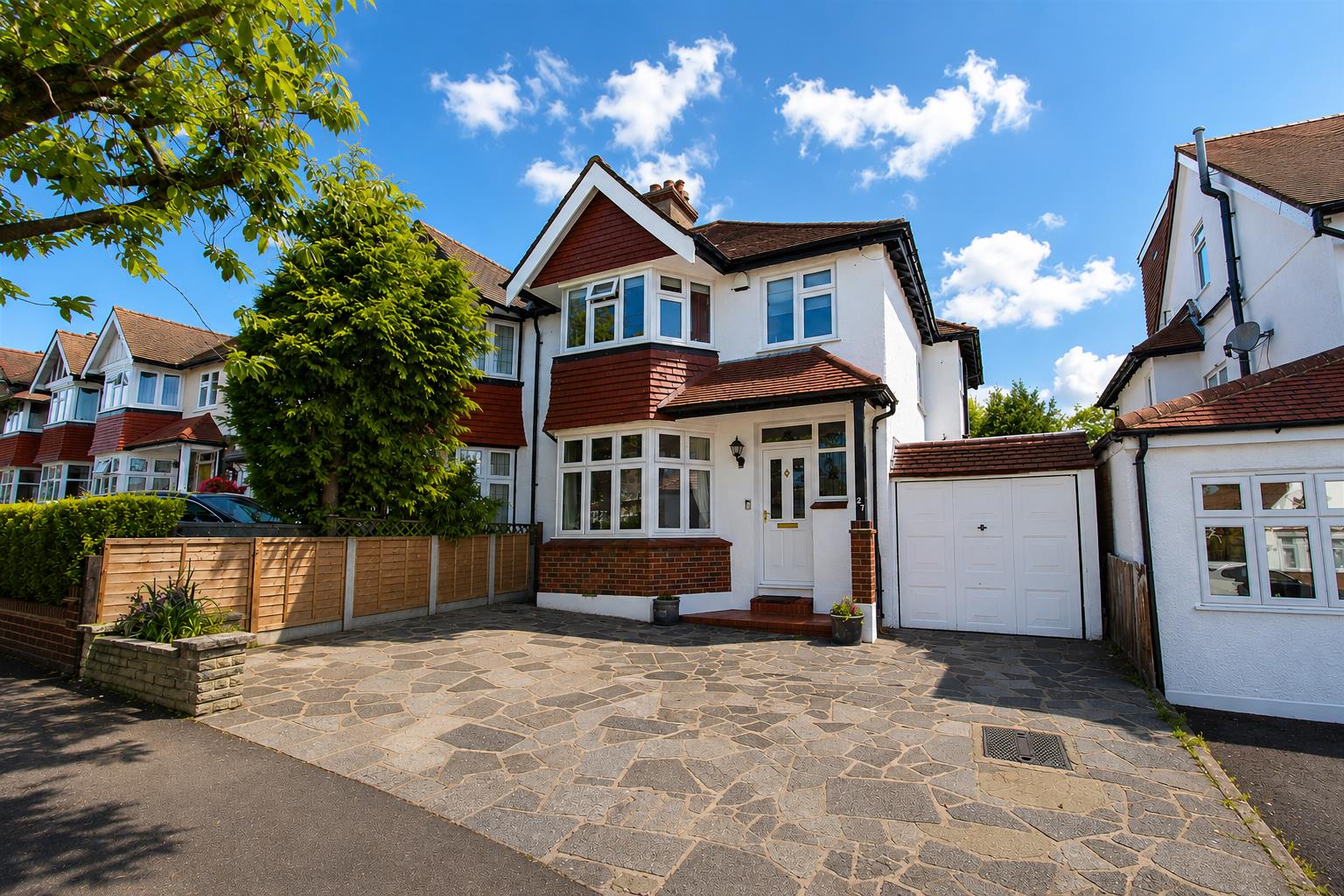 Anglesey Gardens, Carshalton